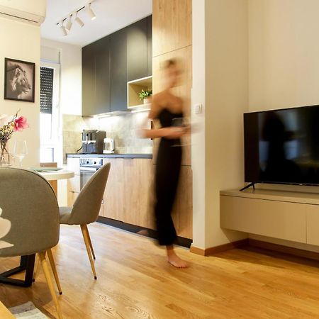 Supernova Deluxe Residence Újvidék Szoba fotó