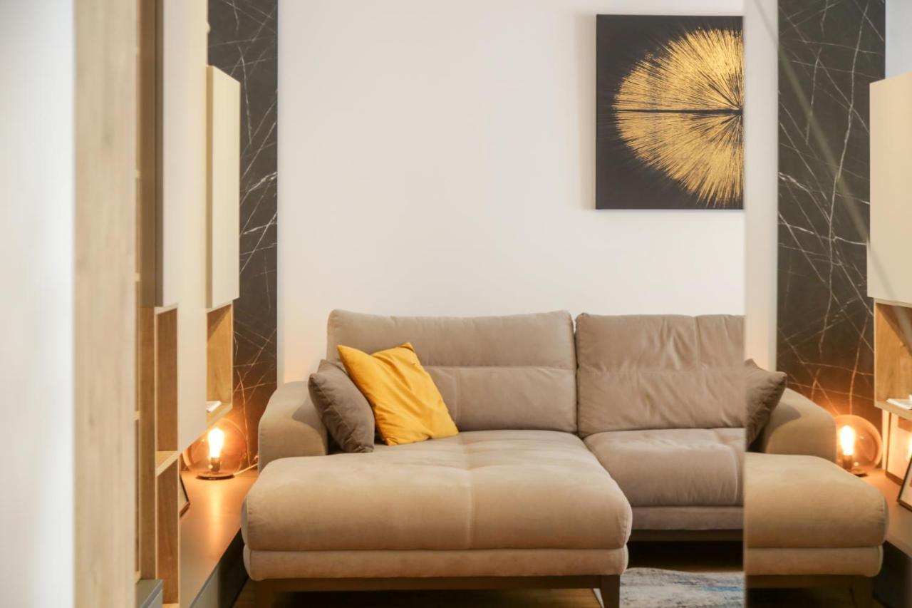 Supernova Deluxe Residence Újvidék Kültér fotó